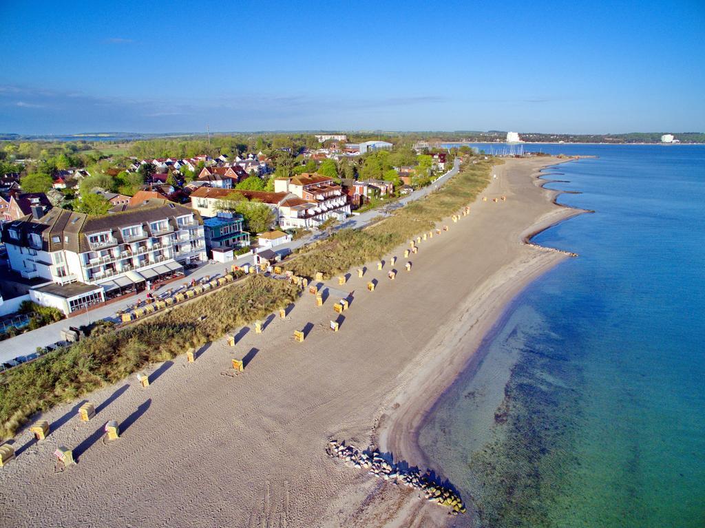 Mein Strandhaus - Hotel, Restaurant & Schwimmbad Timmendorfer Strand Esterno foto