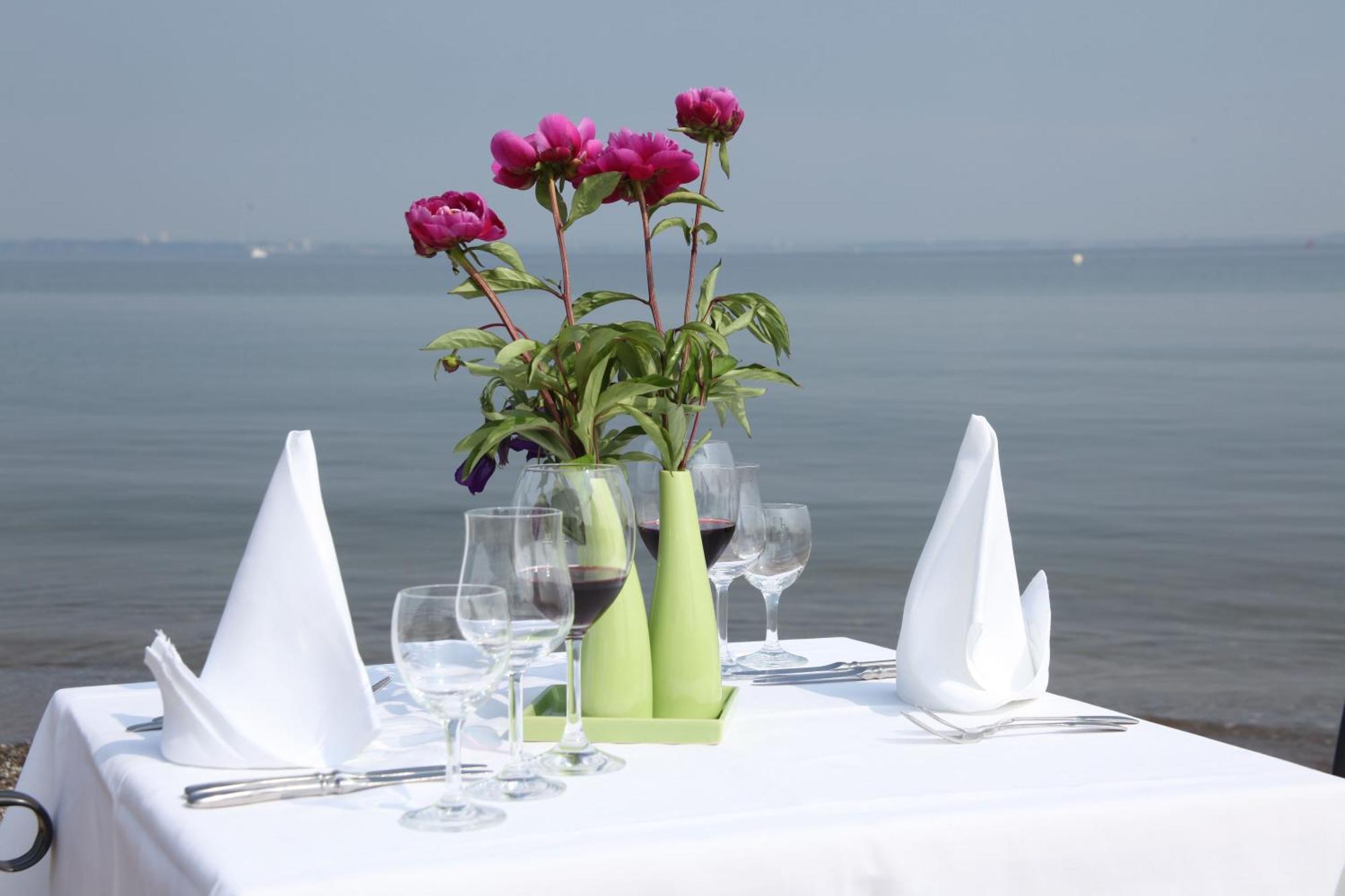 Mein Strandhaus - Hotel, Restaurant & Schwimmbad Timmendorfer Strand Esterno foto